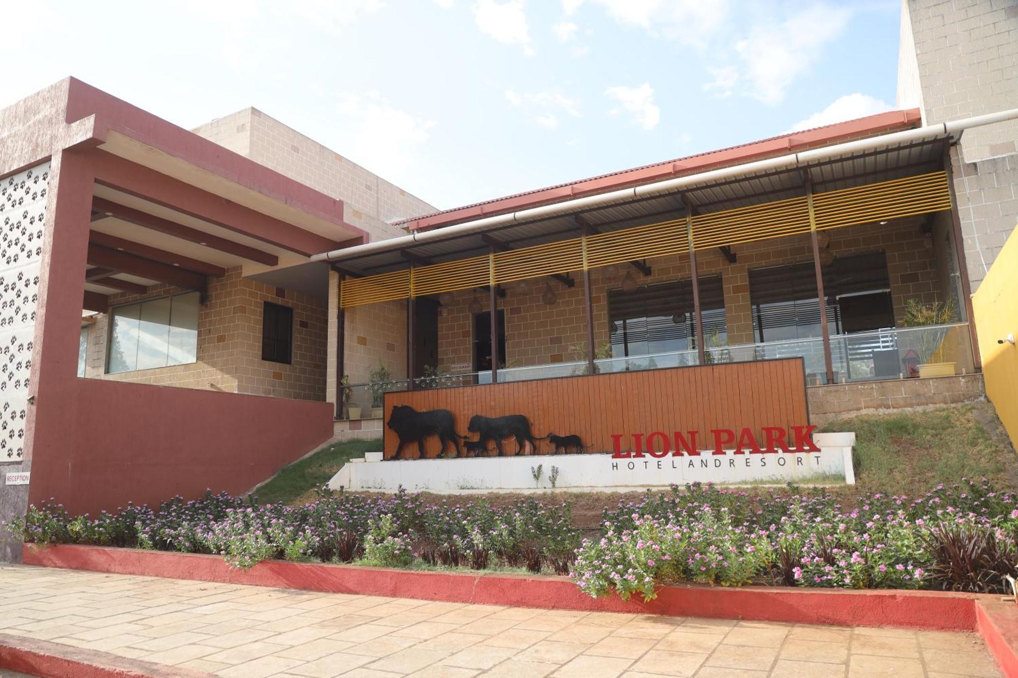 Lion Park Hotel & Resorts Sasan Gir Exterior photo