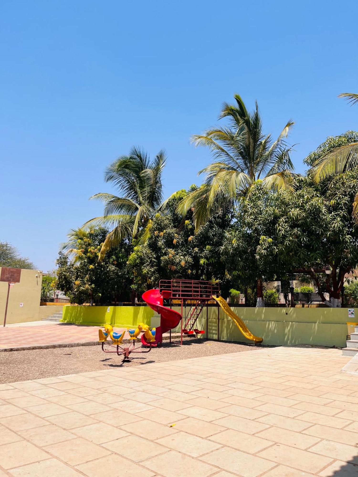 Lion Park Hotel & Resorts Sasan Gir Exterior photo